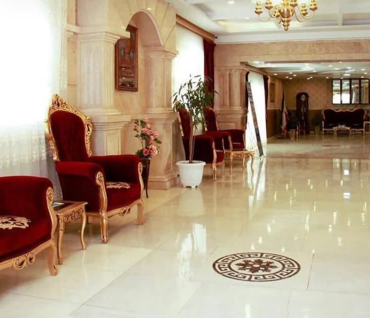 هتل آپارتمان ماریشان مشهد